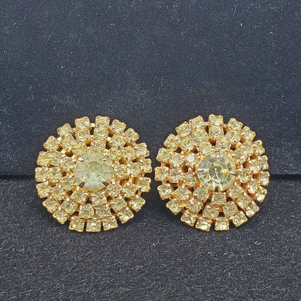 Kramer Vintage Gold Tone Clip On Earrings‎ Loads of Rhinestones Cluster Bling